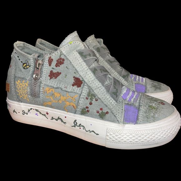 Stylish Gray and Purple Women's Athletic Shoes - Picture 2 of 7